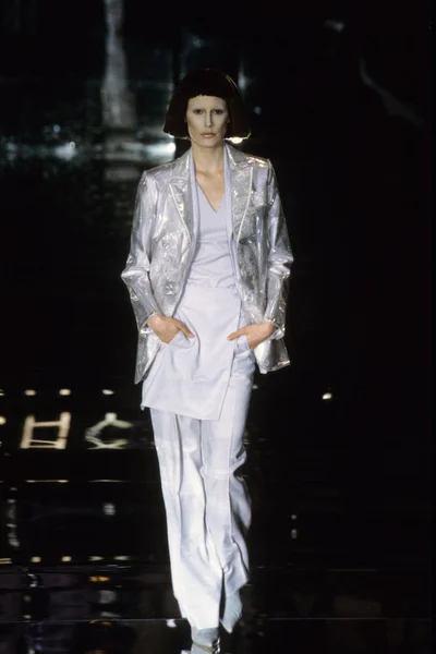 Look 14